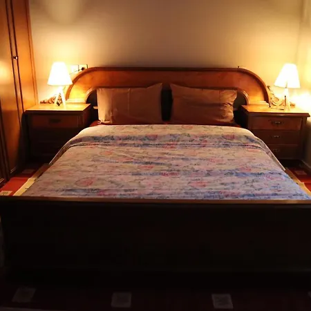 Apartment Fofi's Place *